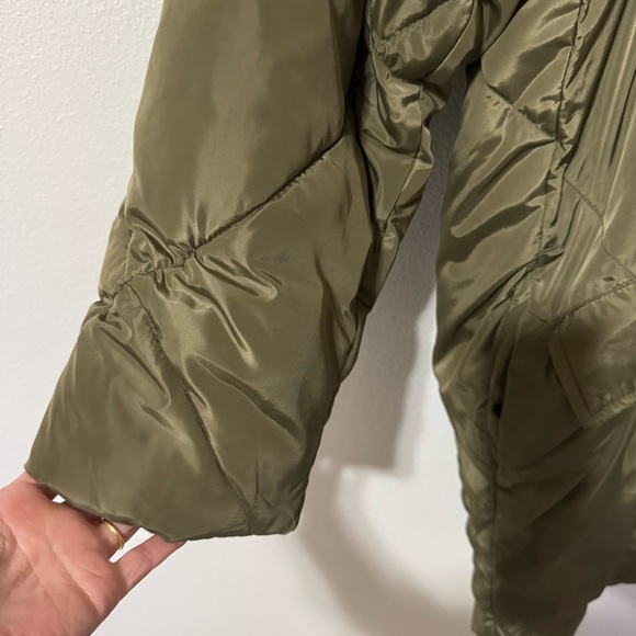 Free People Ella Puffer Puffa Jacket Olive Green Quilted Slouchy Lightweight-M - Picture 6 of 16